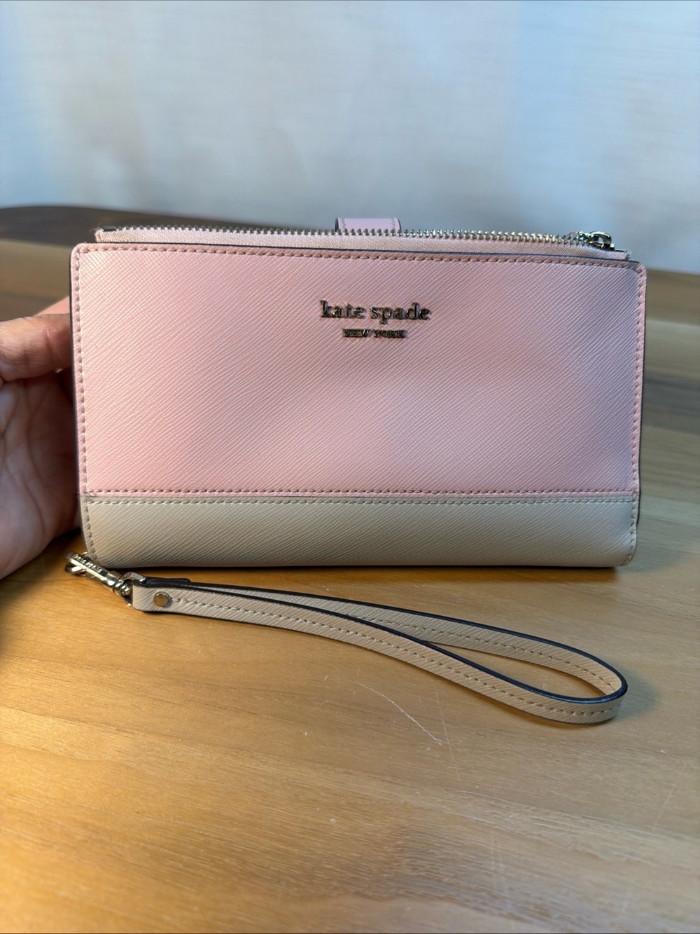 Kate Spade NY Spencer Compact Wallet Wristlet Pink‎ Two-Tone Saffiano Leather